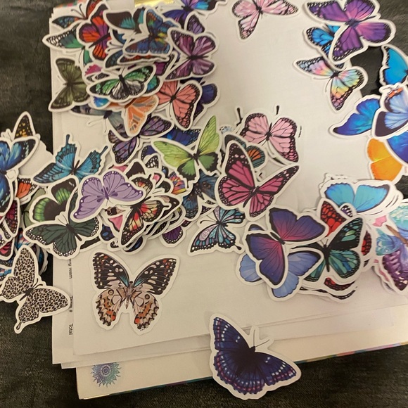 Pack of Butterfly stickers! Number varies 👁️👁️ details - Picture 6 of 8